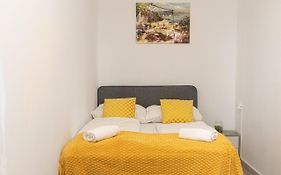 Pleasing Room Hauptbahnhof With Best Location